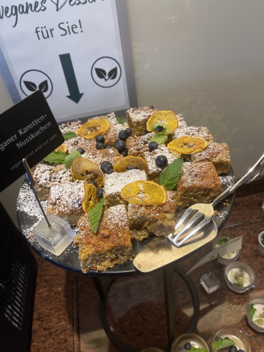 Mittagsbuffet Dessert Longevity with Love Gesundheits-Summit (2)