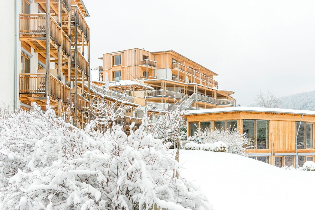 Aussenansicht_Winter_Retter_Bio_Hotel_Restaurant_Poellauberg_Steiermark