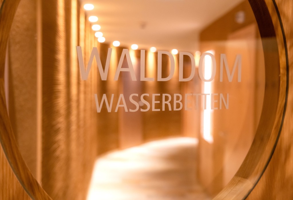 Walddom_Beschriftung_WaldSein_Bio-Organic-Spa_Retter_Bio-Natur-Resort