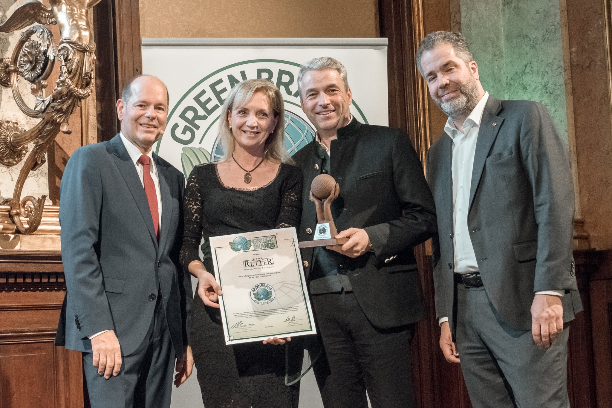 Ulli und Hermann Retter freuen sich über die Verleihung von dem Green Brands Award 2018